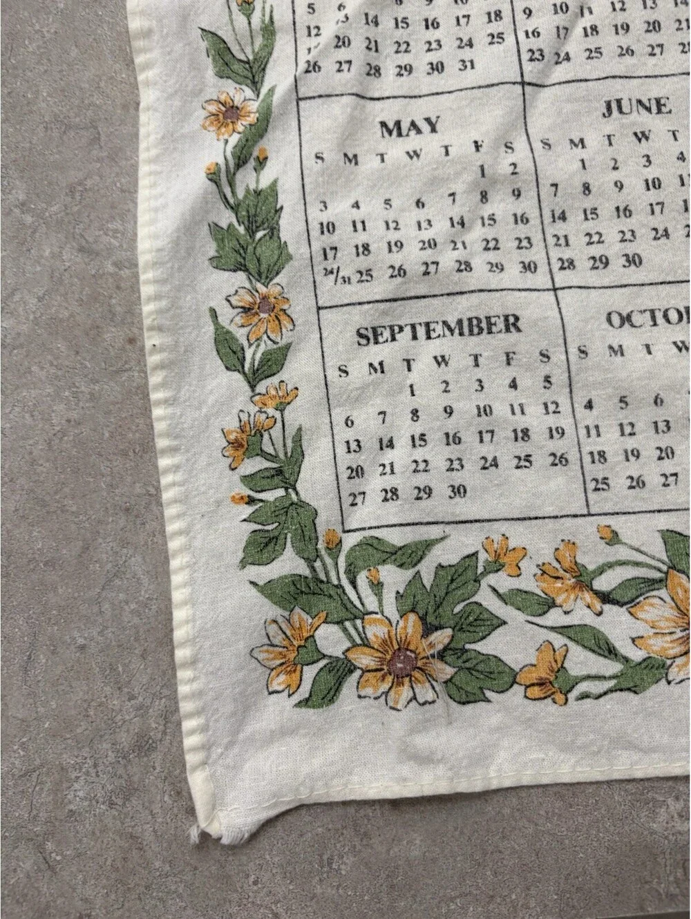 Vintage 1992 Calendar Wall Hanging Kitchen Tea Towel Cats Kittens Flowers